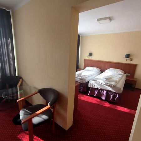 Arkadia Hotel Kielce Eksteriør billede